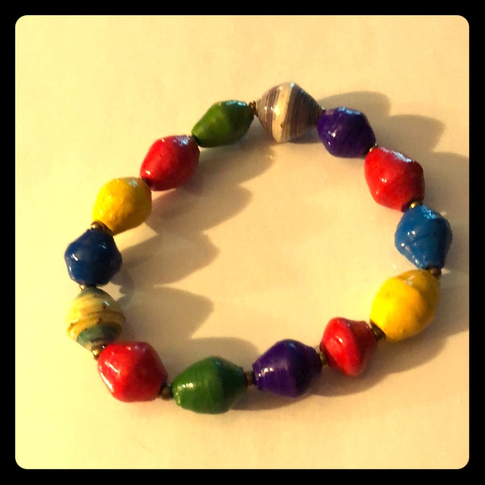 Paper bead bracelet